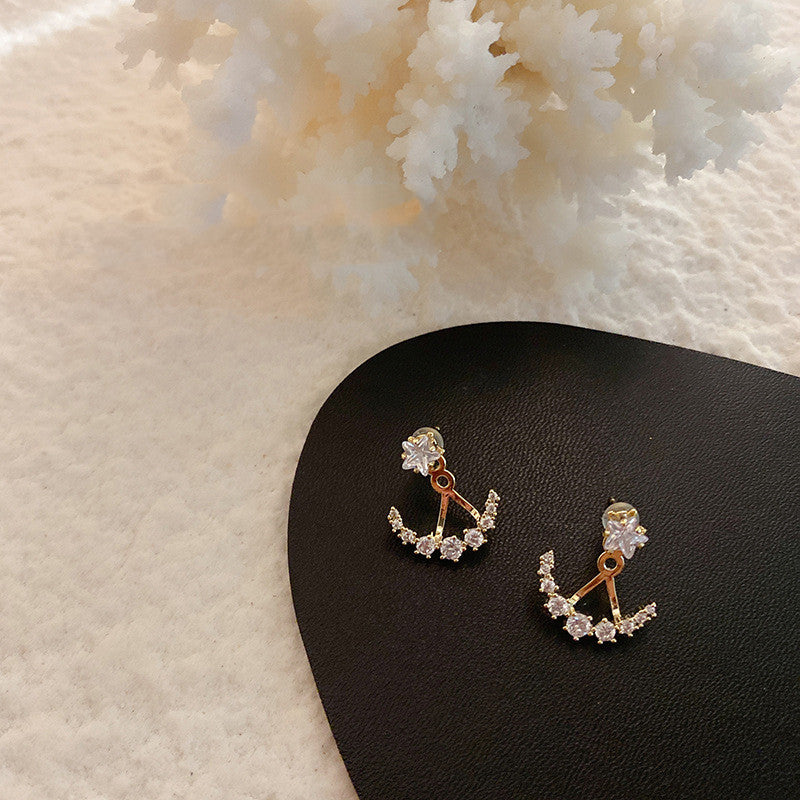 Women's Exquisite Zirconium Diamond Moon Stud Earrings