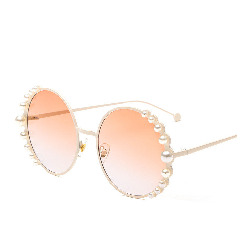Round frame pearl ladies sunglasses