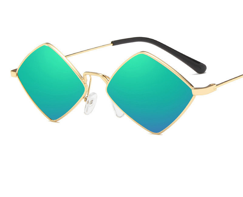 Retro Style Diamond Sunglasses
